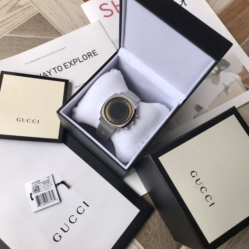 Часы Gucci