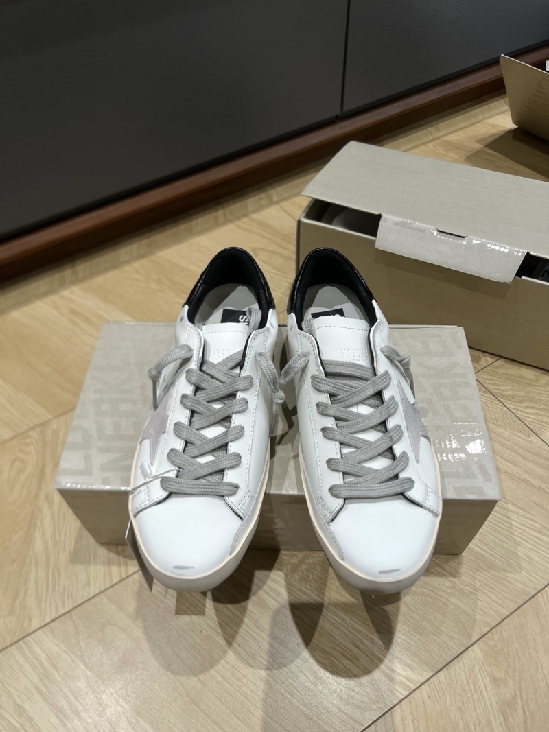 Кроссовки Golden Goose