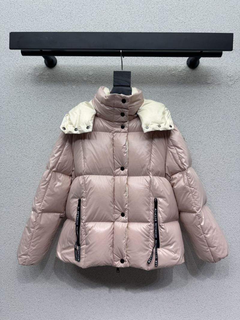 Пуховик Moncler
