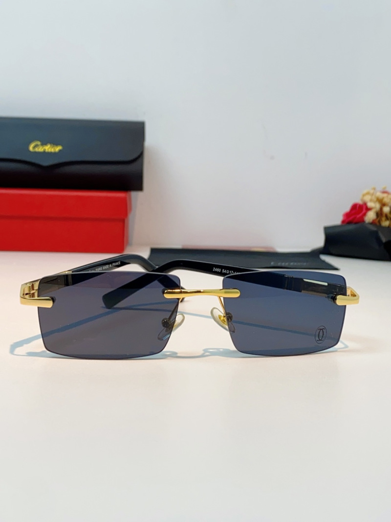 Стильные солнцезащитные очки в тонкой оправе Cartier