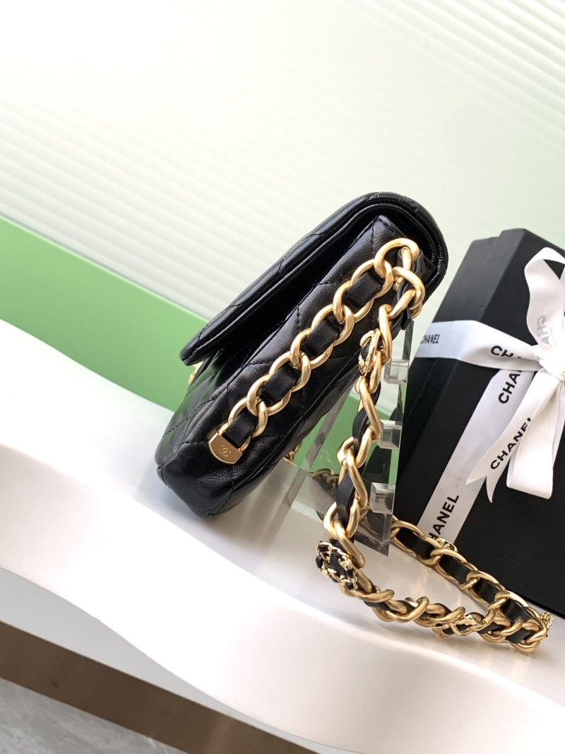 Черный клатч Chanel