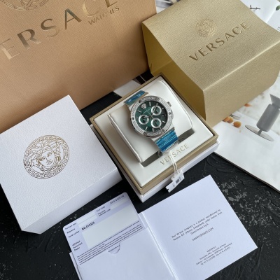 Часы Versace