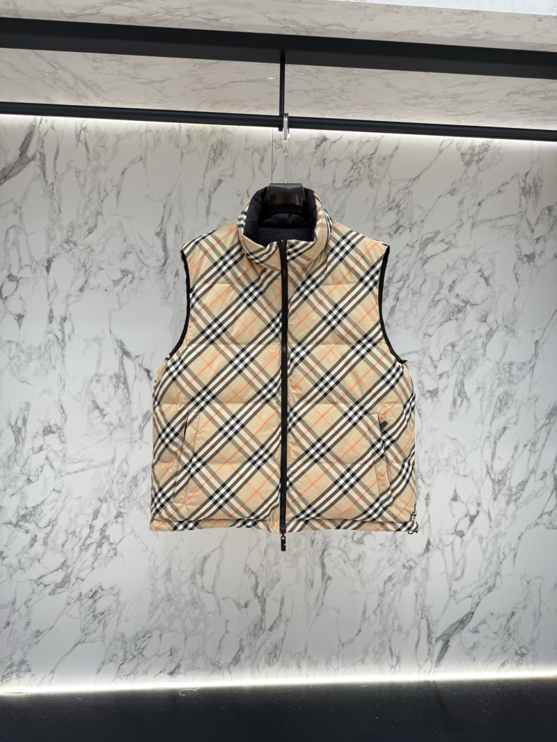 Жилеты Burberry