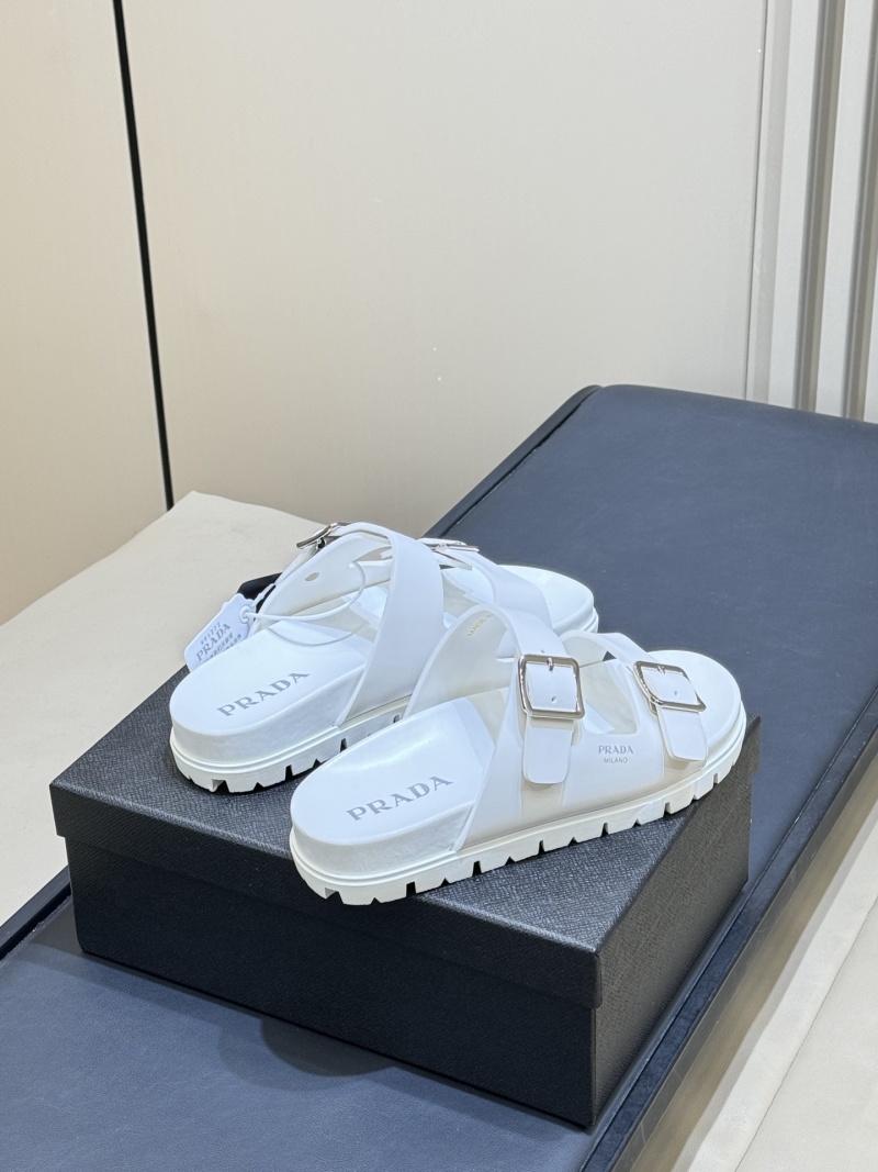 Шлёпанцы Prada