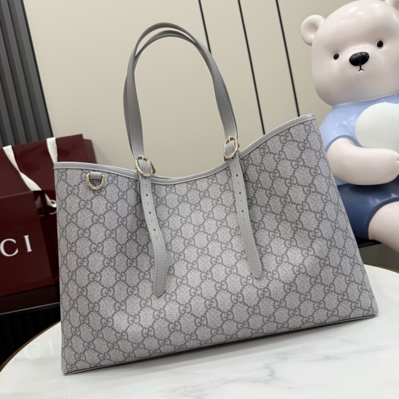 Сумка-тоут GG Emblem серого цвета Gucci