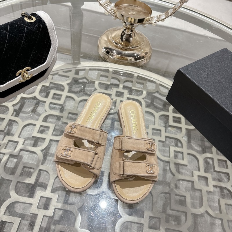Женские босоножки-шлепки с двойной лямкой и стразами Chanel