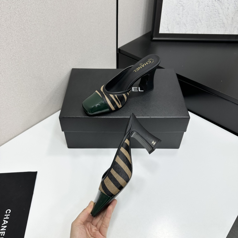 Женские мюли Chanel с тигровым принтом