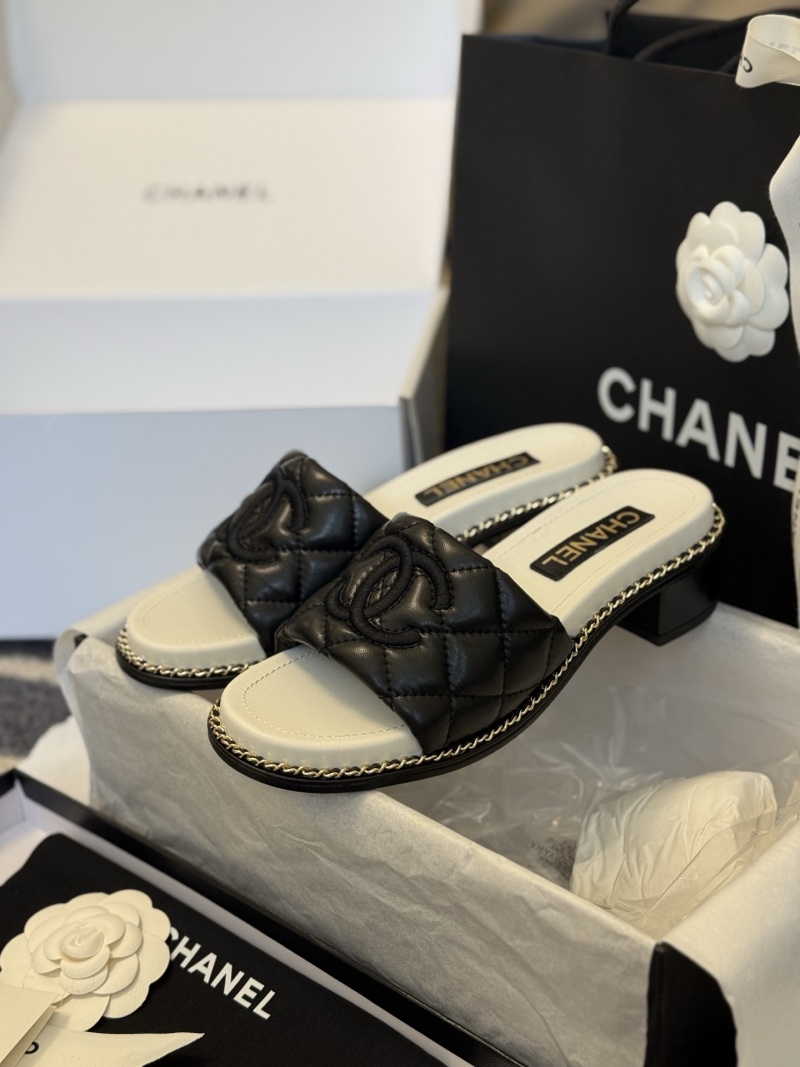 Шлёпанцы Chanel