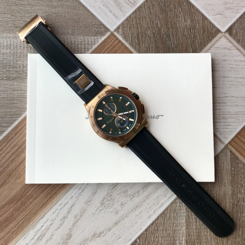 Часы Ferragamo
