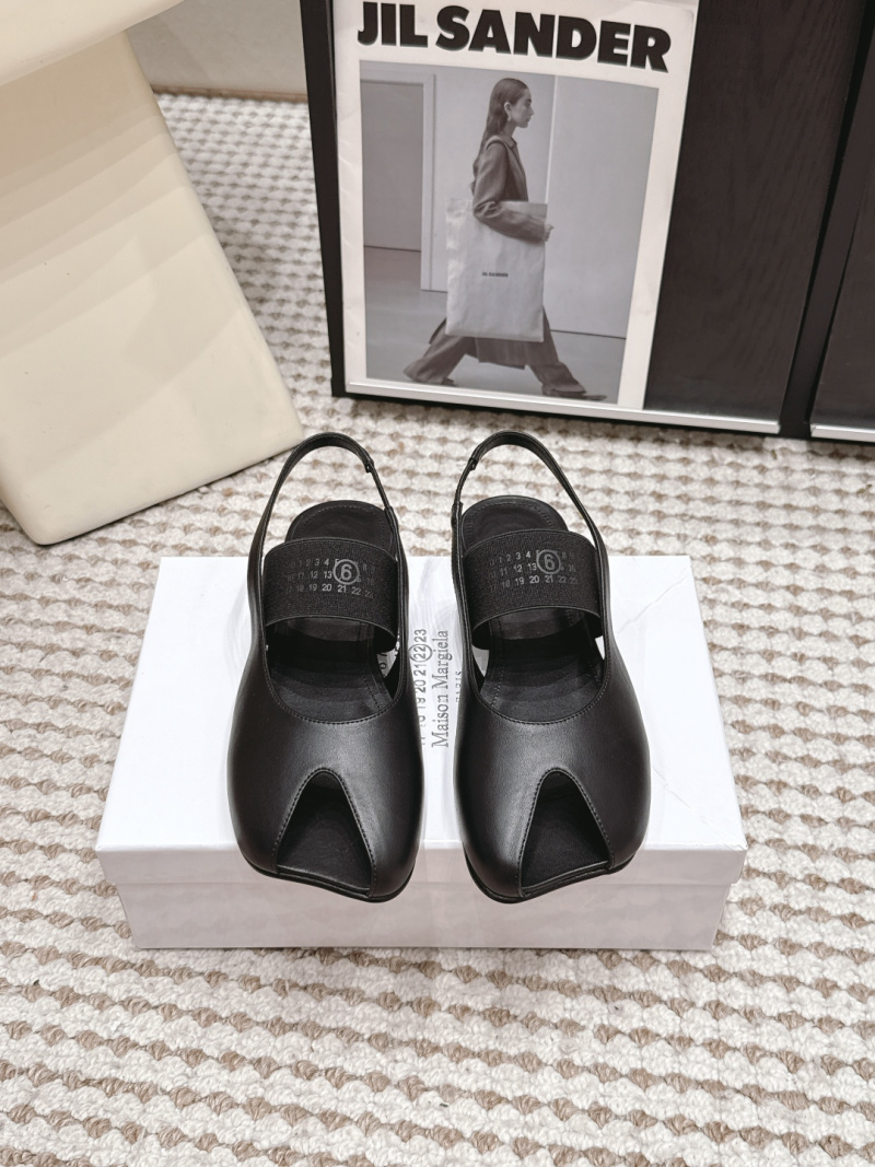 Черные замшевые туфли с эластичным ремешком и открытым носом Maison Margiela