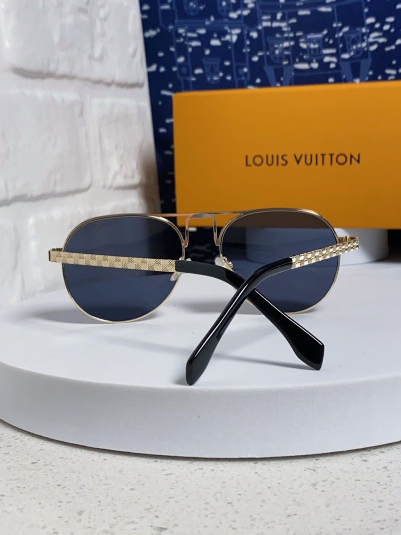 Солнцезащитные очки Louis Vuitton