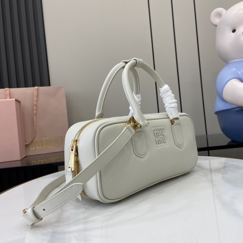 Сумка Miu Miu белая с логотипом