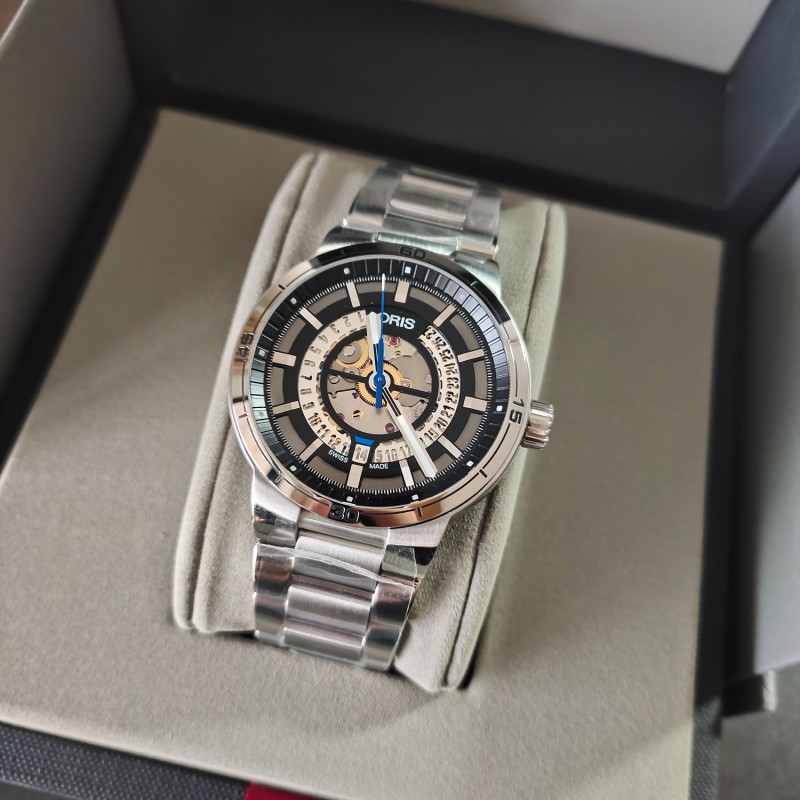 Часы Oris