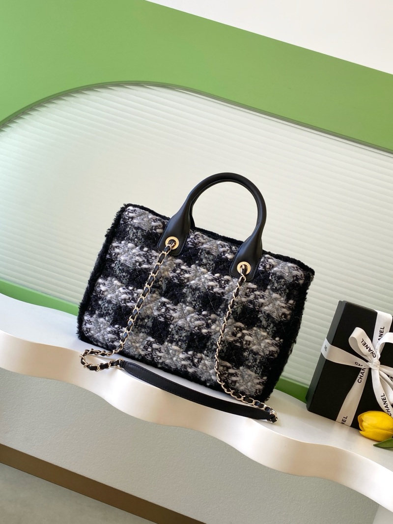 Тактильная сумка Chanel 25N с логотипом