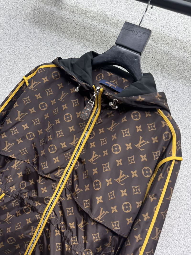 Лёгкая ветровка с капюшоном Loro Piana