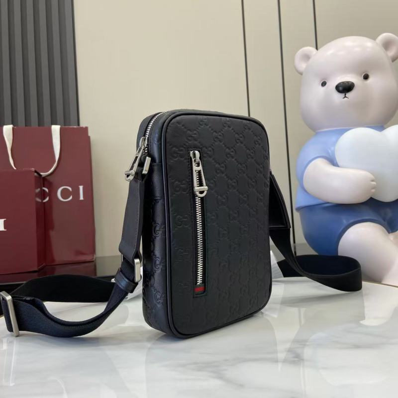 Сумка кросс-боди Gucci с монограммой