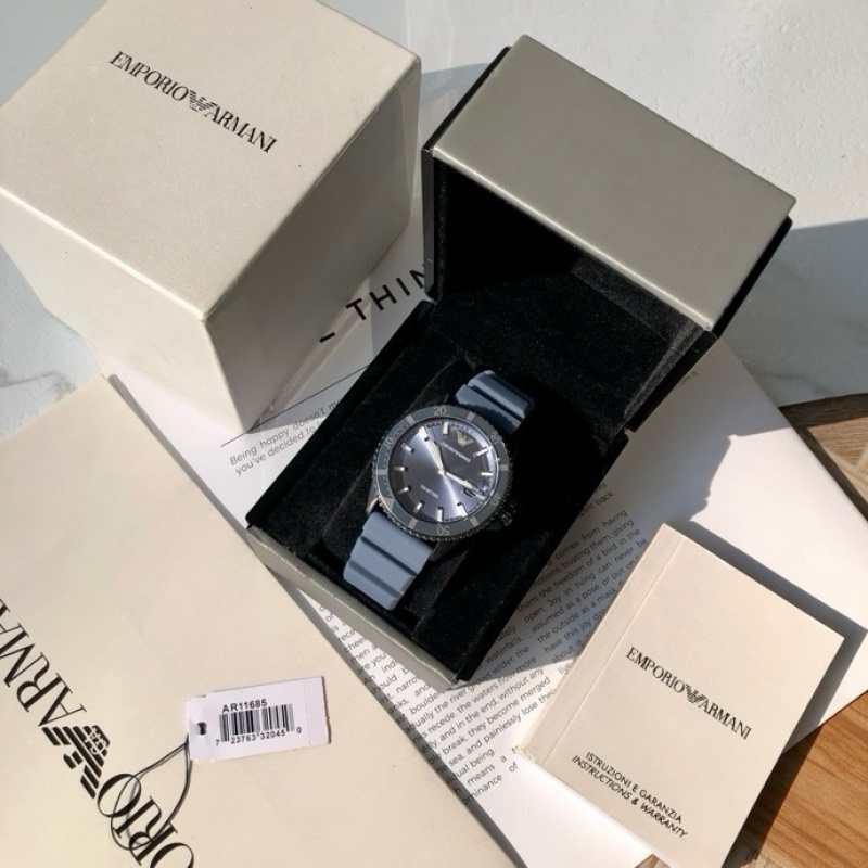 Часы Armani
