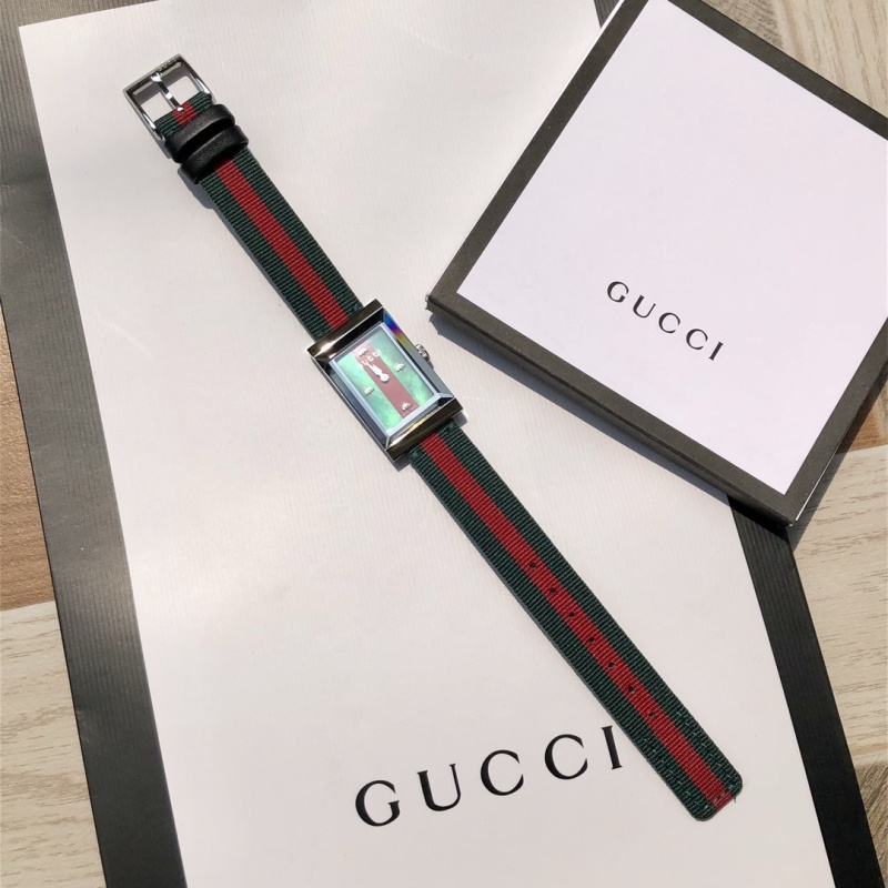Часы Gucci