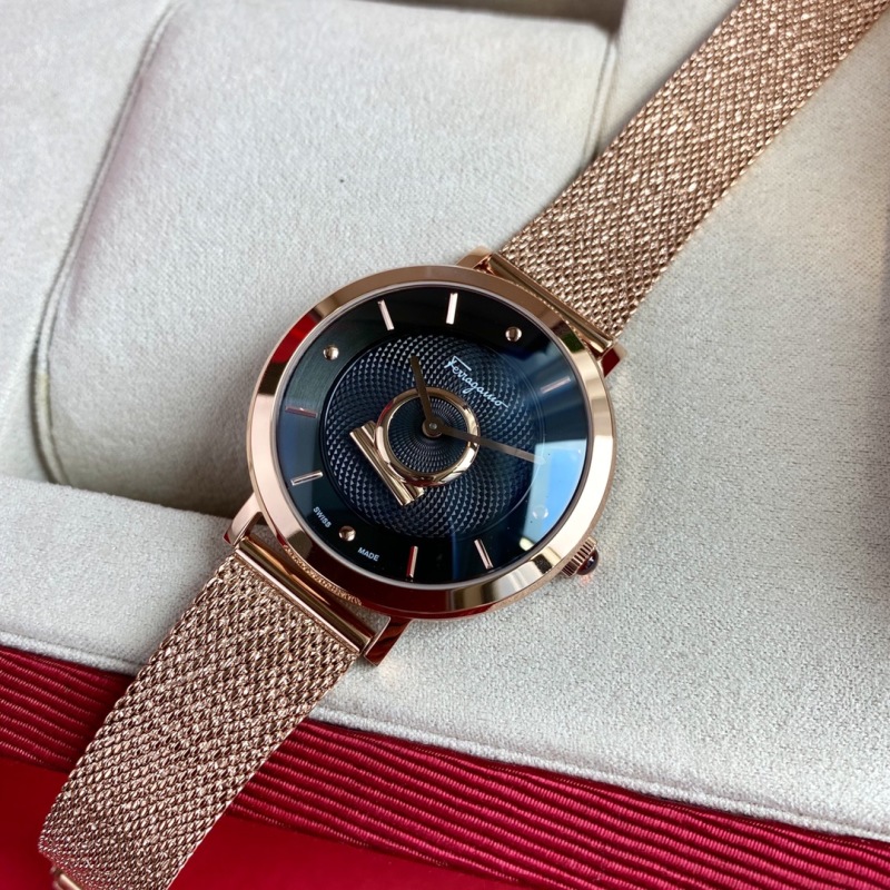 Часы Ferragamo