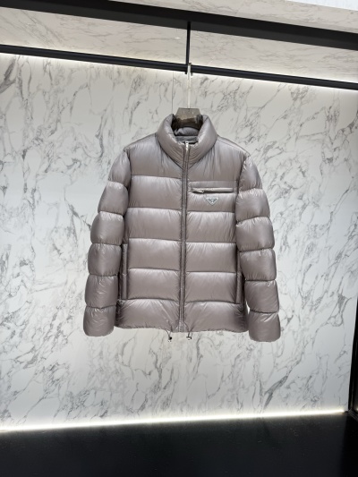 Пуховик Prada