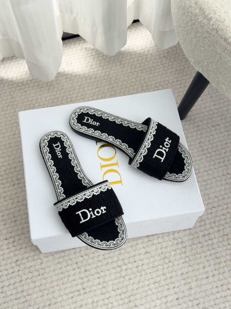 Сандали женские с вышивкой Dior