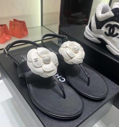 Черные женские сандалии Chanel с цветком