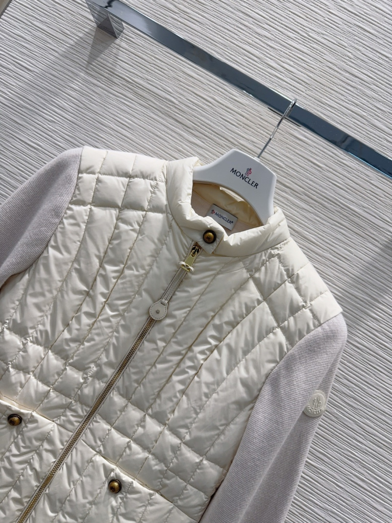Пуховик Moncler