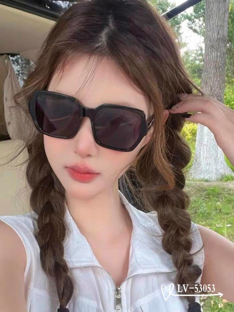 Солнцезащитные очки Louis Vuitton квадратной формы P85