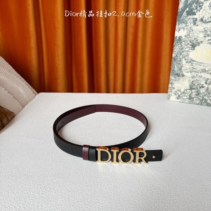 Кожаный ремень Dior с декоративной пряжкой