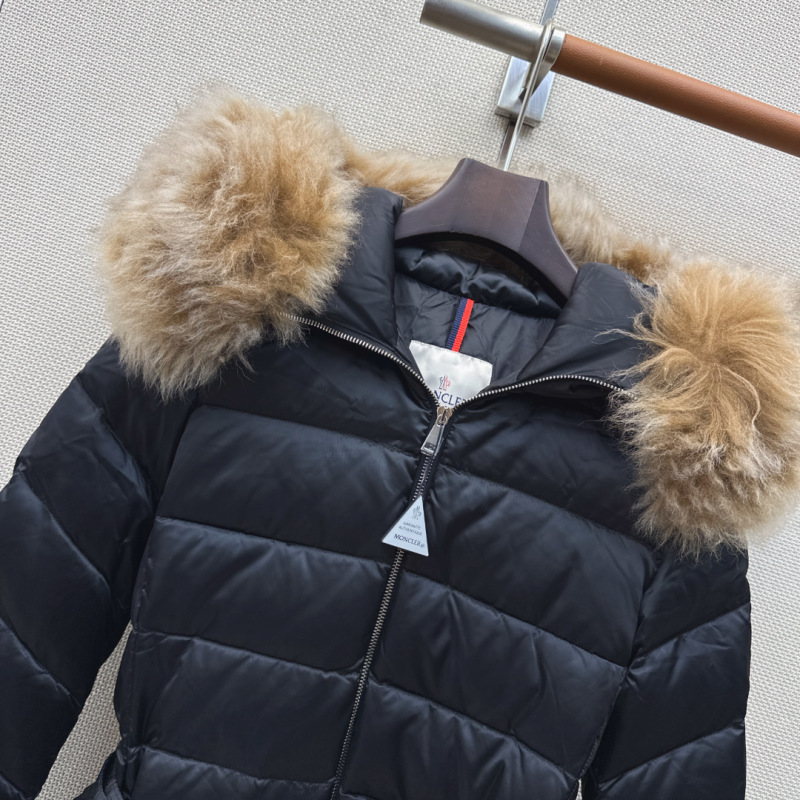 Пуховик Moncler