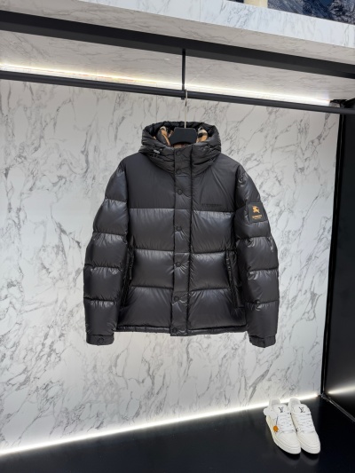 Пуховик Burberry