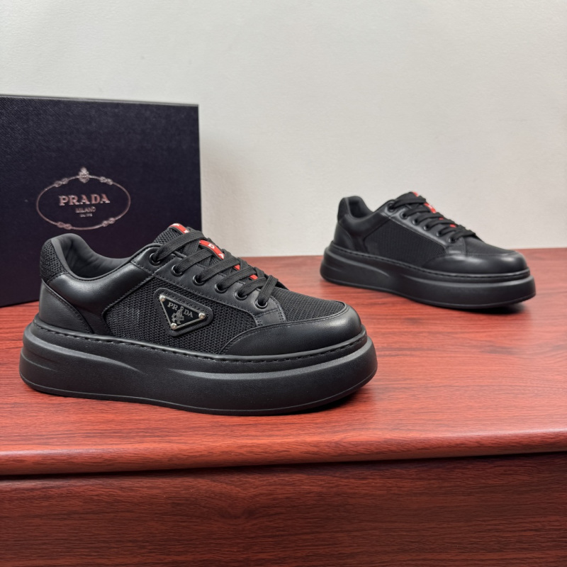 Мужские кроссовки Prada