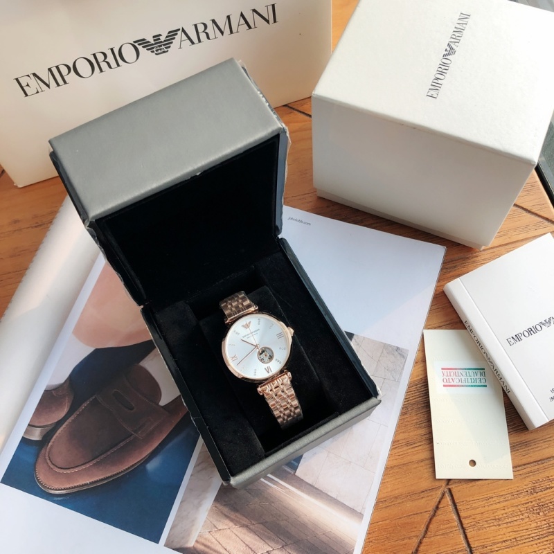 Часы Armani