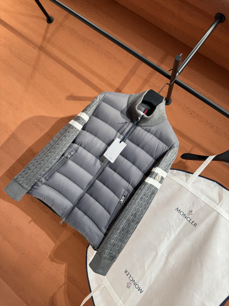 Пуховик Moncler