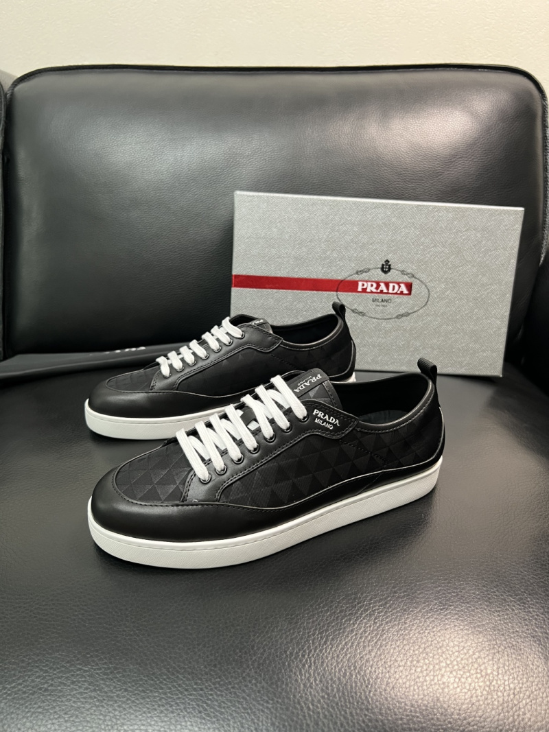 Мужские кроссовки Prada