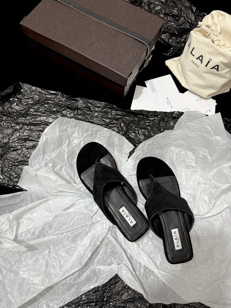 Черные замшевые женские сандалии Alaïa