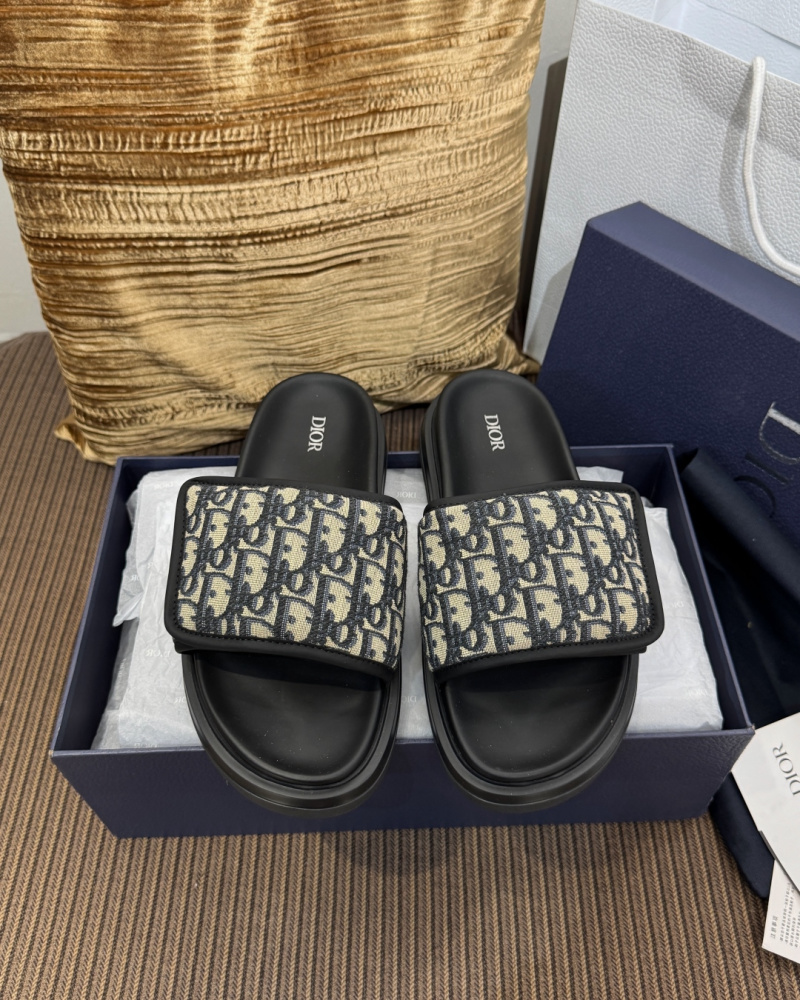 Сандалии Dior