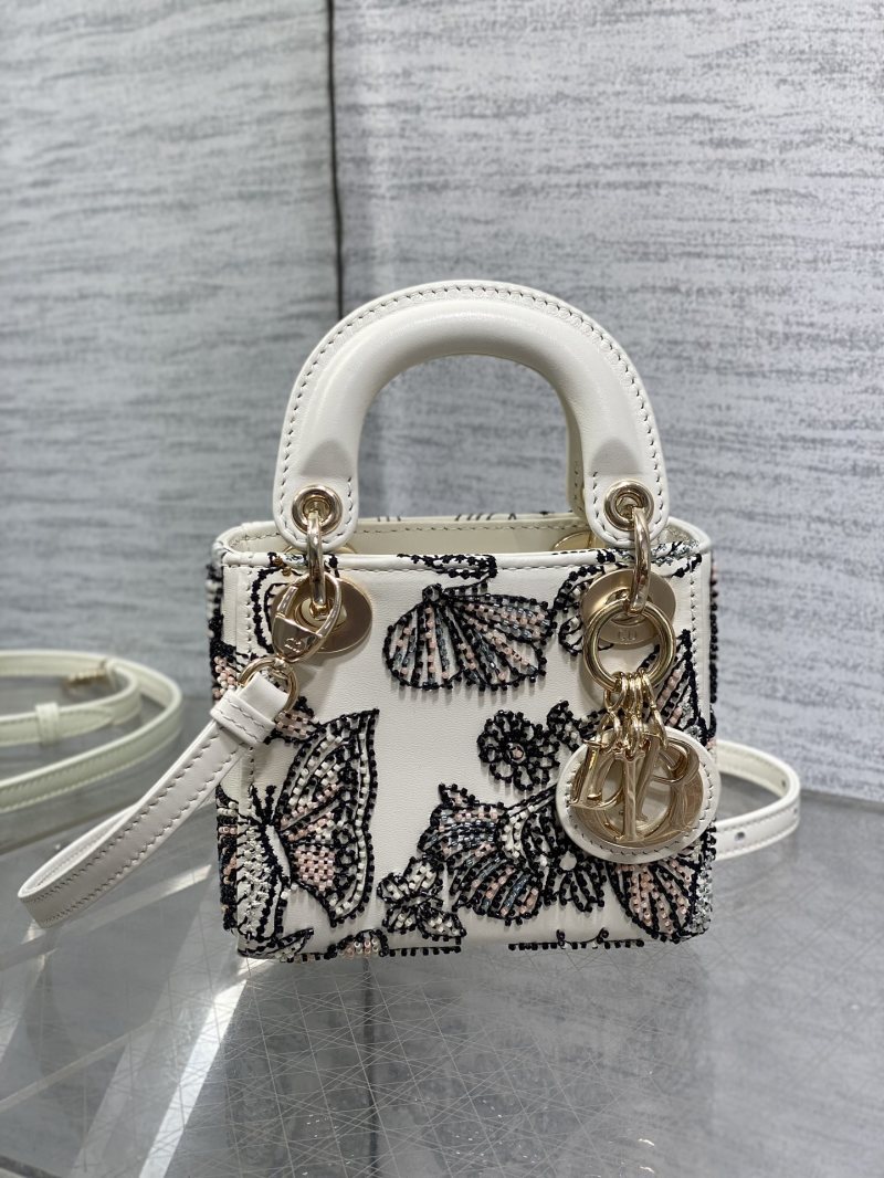 Сумка Lady Dior с бисером белый