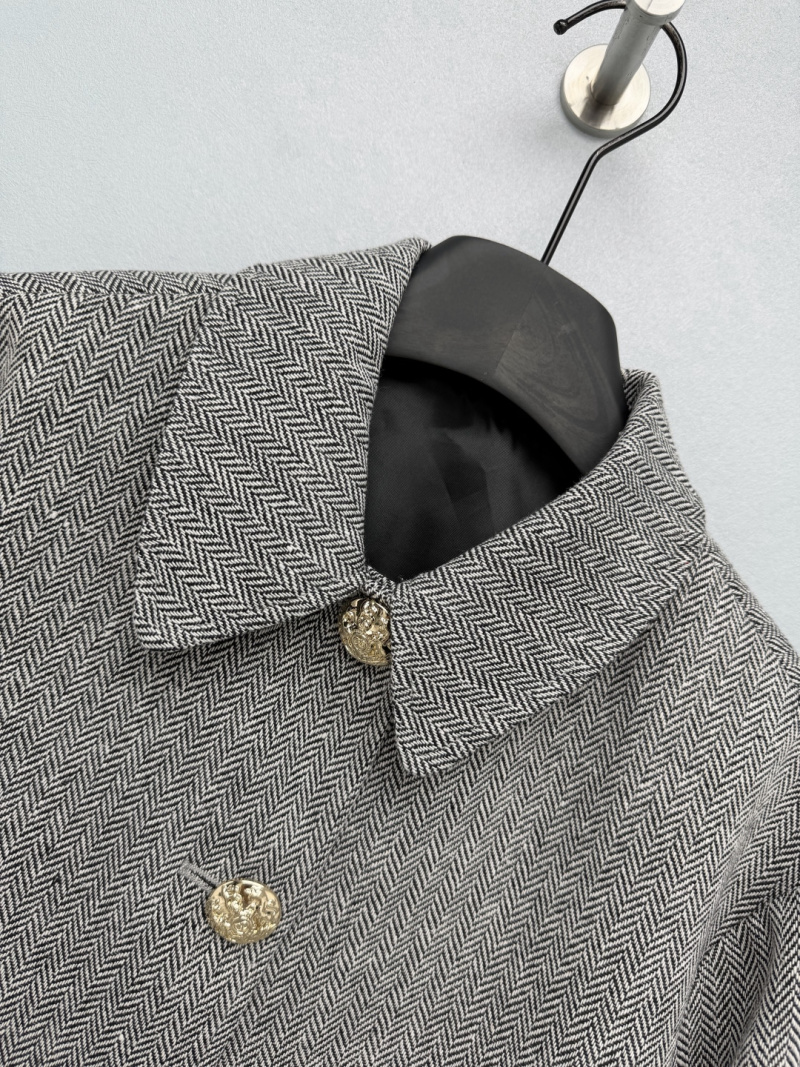 Куртка Valentino с золотыми пуговицами Valentino Garavani