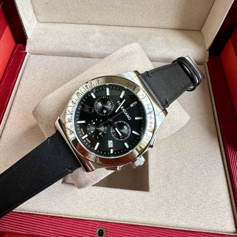 Часы Ferragamo