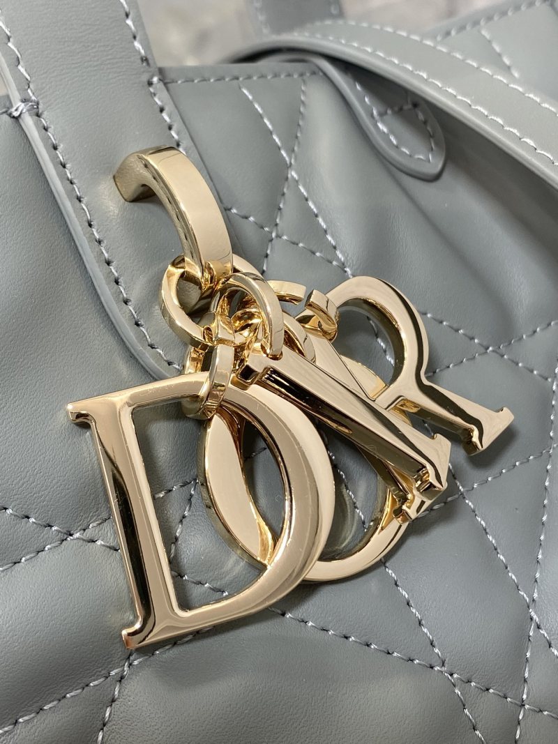 Сумка Dior Lady Dior серая с золотой фурнитурой