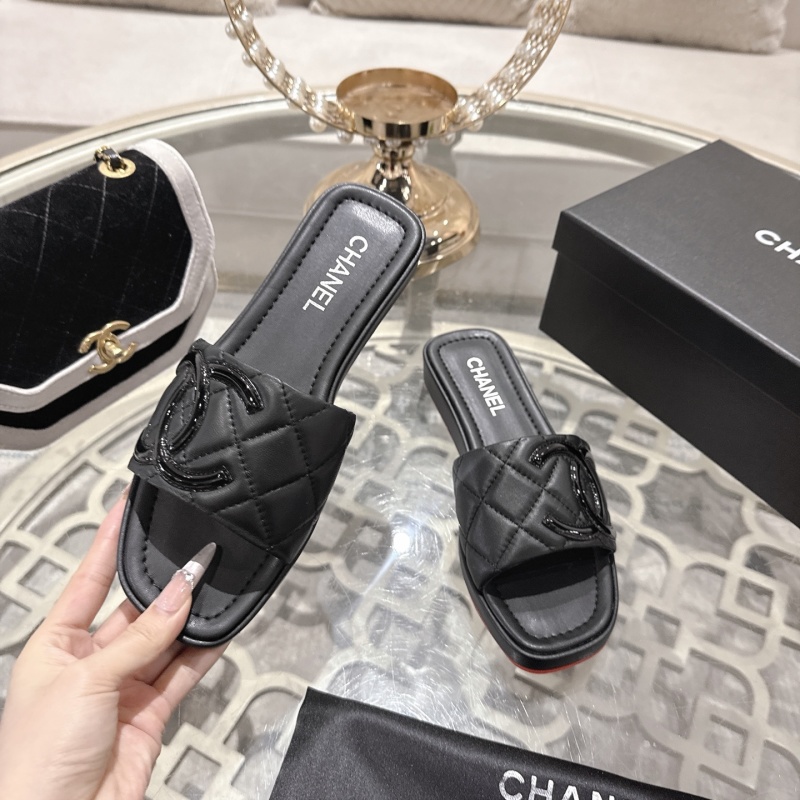 Сабо женские черные Chanel с логотипом и платформой