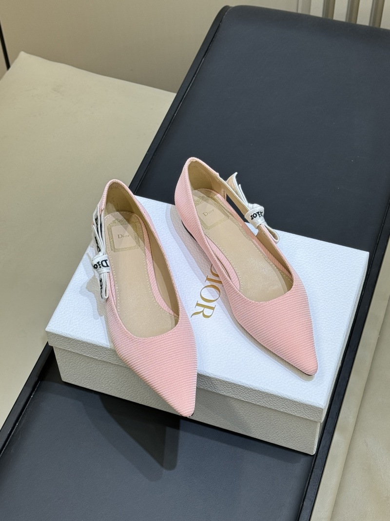 Розовые балетки Dior с лентой