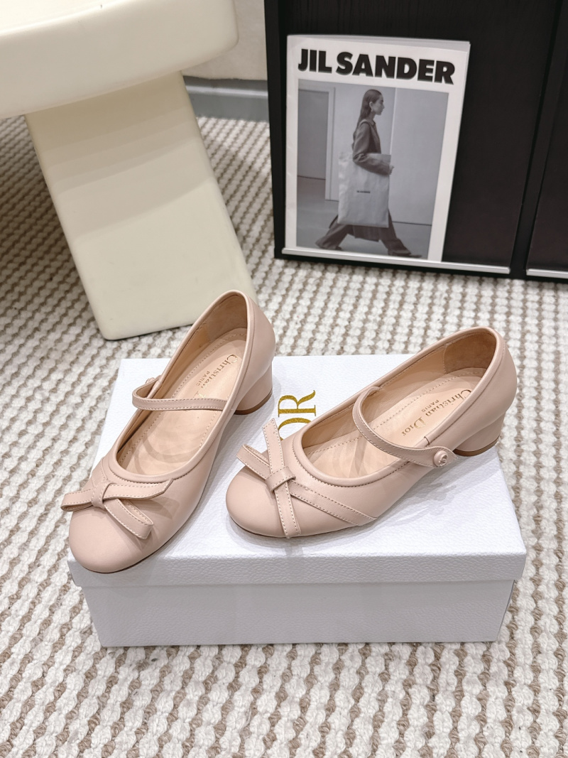 Балетки телесного цвета с бантом, коллекция Dior