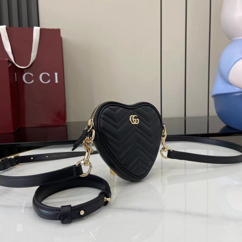 Сумка-сердце Gucci черная