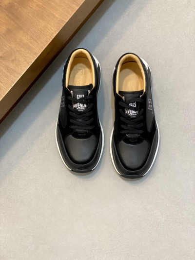 Мужские кроссовки Givenchy