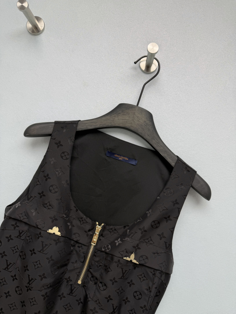 Повседневное платье с монограммой Louis Vuitton