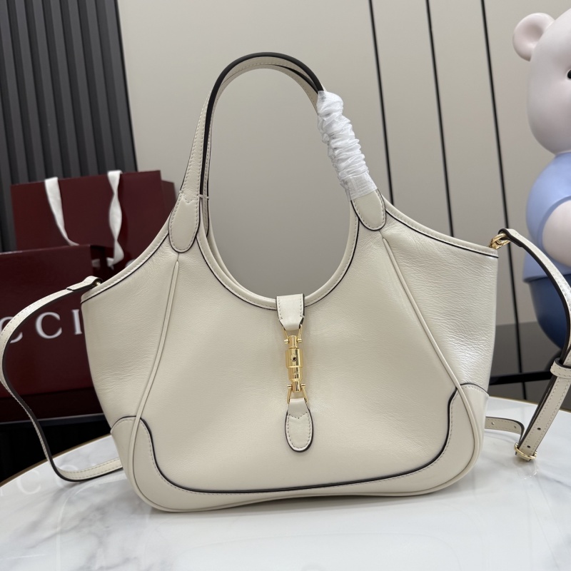 Сумка Gucci кремовая с золотой фурнитурой
