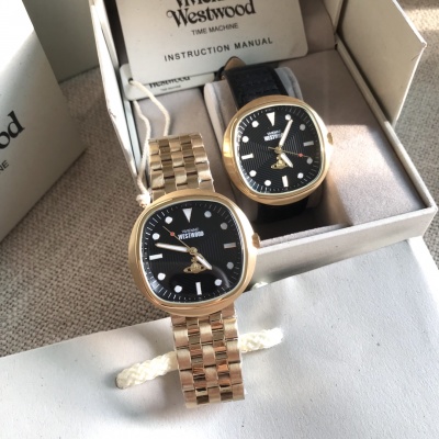 Часы Vivienne Westwood