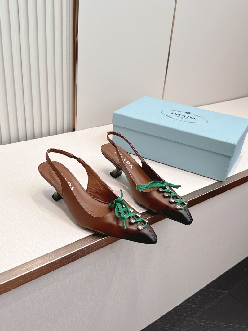 Босоножки женские Prada с острым носком
